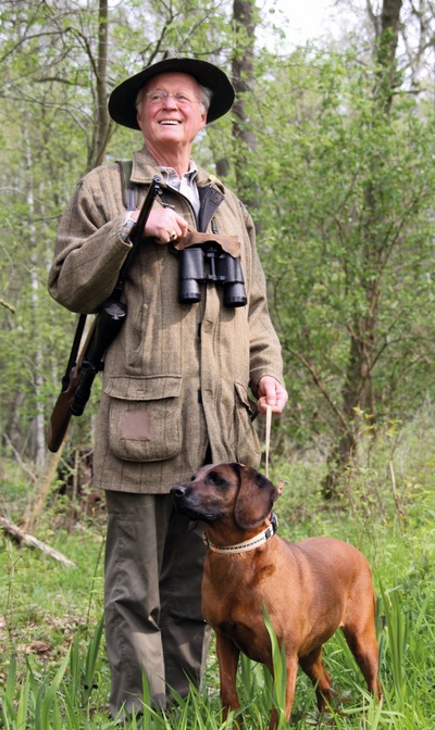 Gert G. von Harling mit seinem Hund